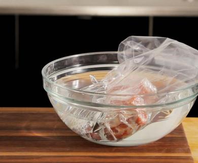 How to quickly and safely defrost meat at home